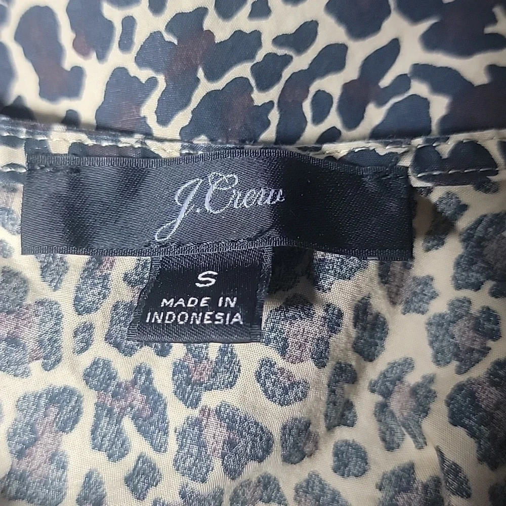 J Crew, Size S, Animal Print Puff Sleeve Poplin Top.  Black and Tan. New Cond.